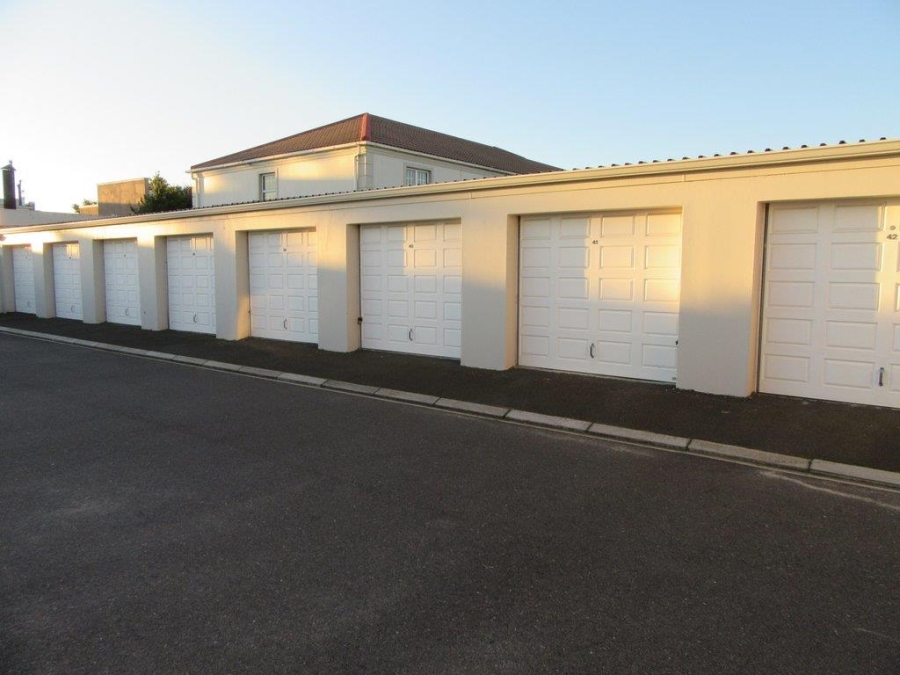 2 Bedroom Property for Sale in Royal Ascot Western Cape